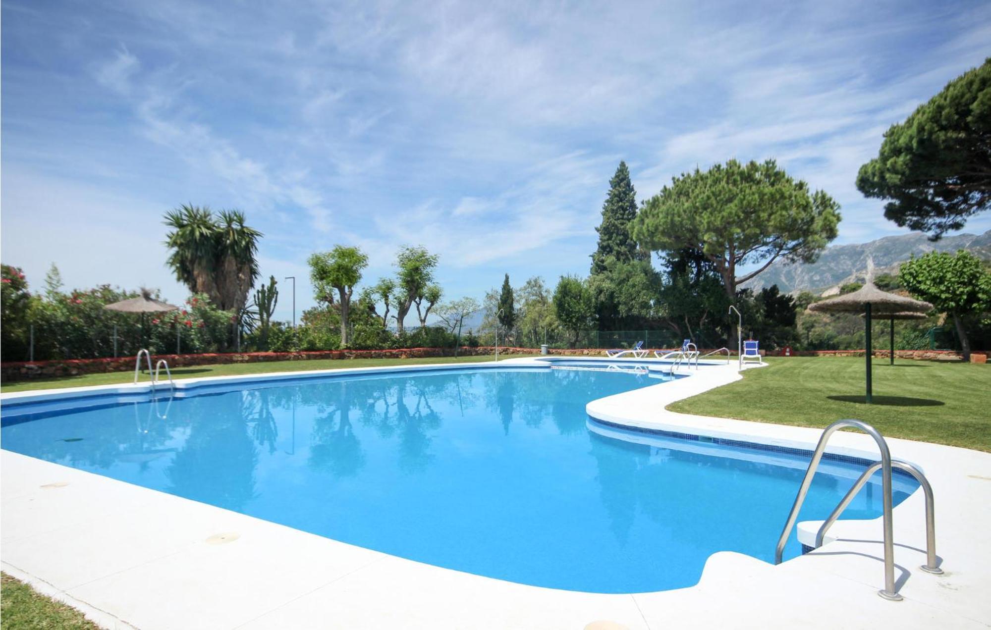 Semesterbostad Gorgeous In With House Sea View *